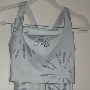Nike Atleisure outfit